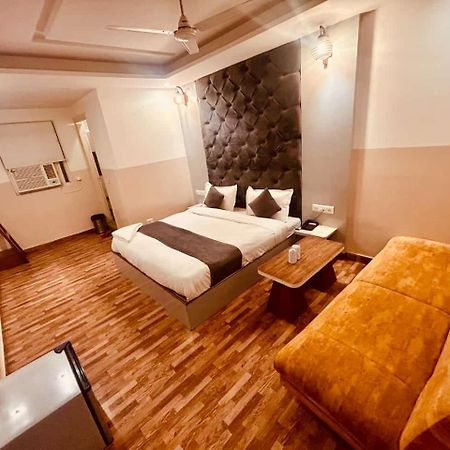 Hotel Airport City Nuova Delhi Esterno foto