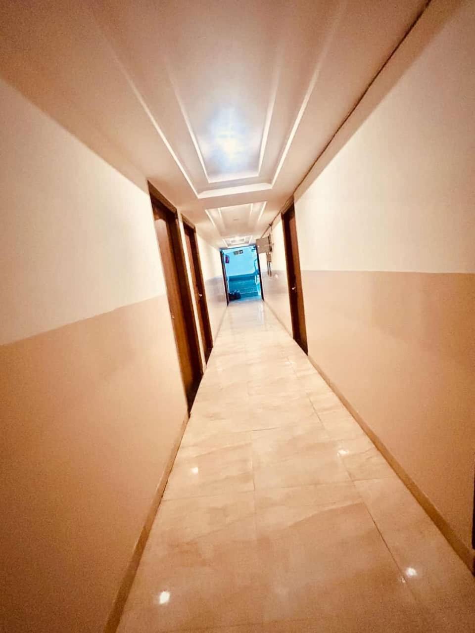Hotel Airport City Nuova Delhi Esterno foto