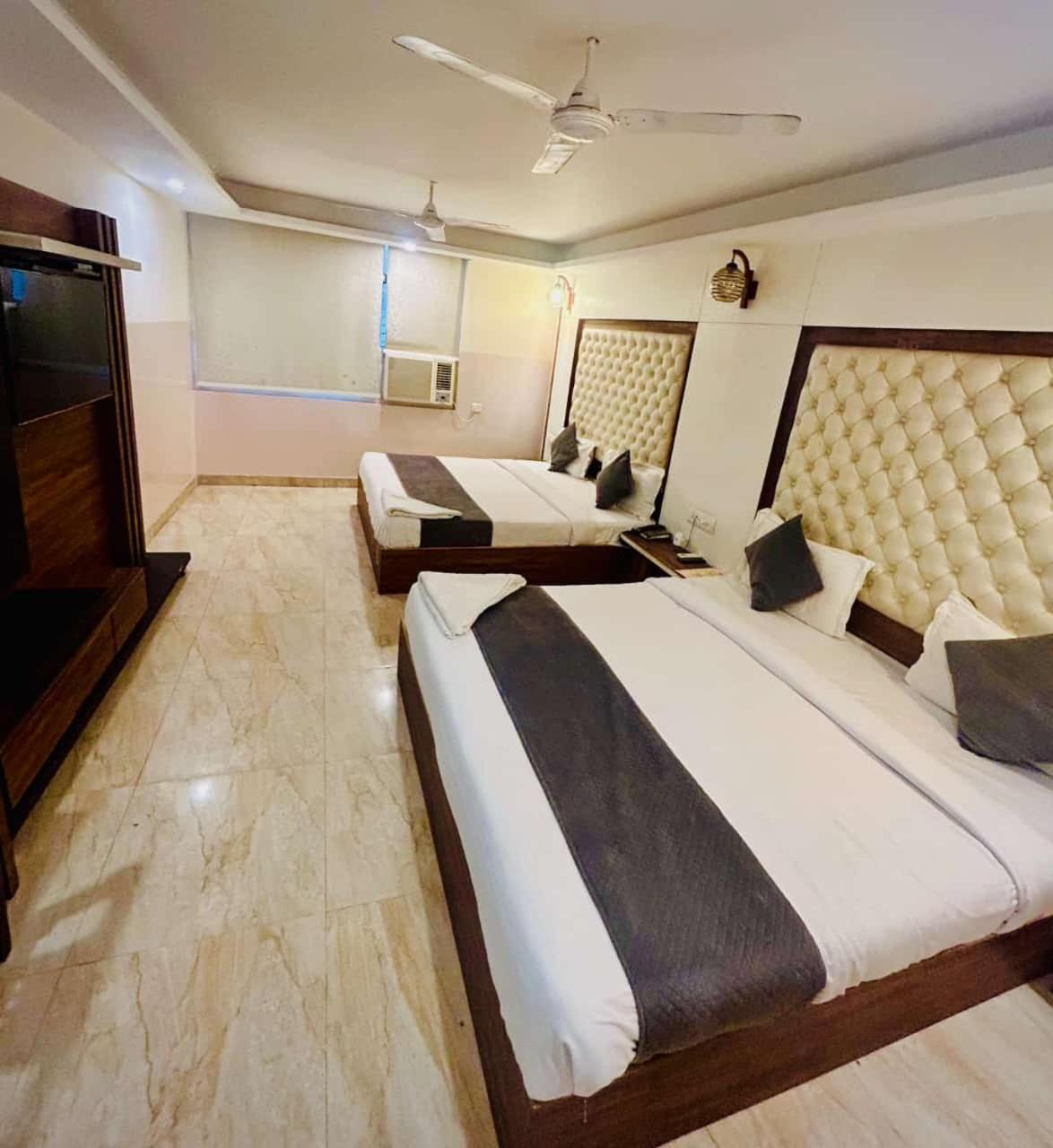 Hotel Airport City Nuova Delhi Esterno foto