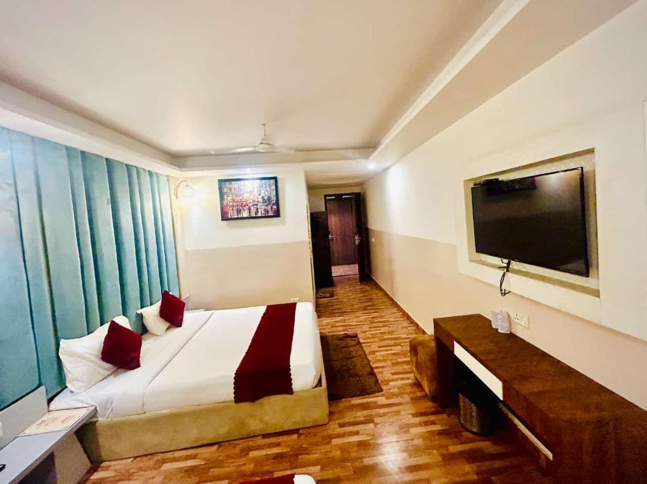 Hotel Airport City Nuova Delhi Esterno foto