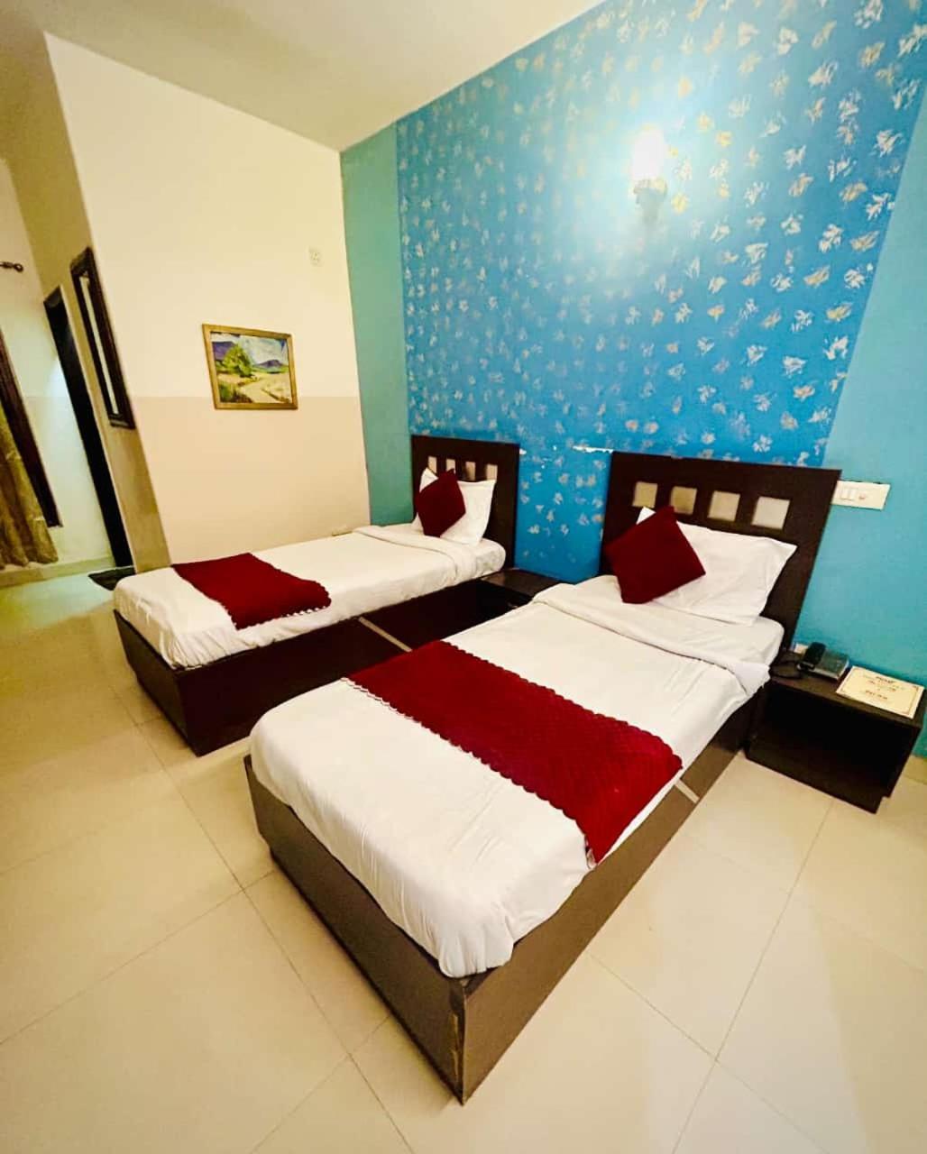 Hotel Airport City Nuova Delhi Esterno foto