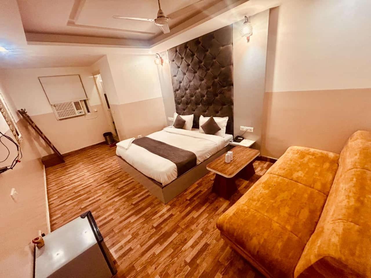 Hotel Airport City Nuova Delhi Esterno foto